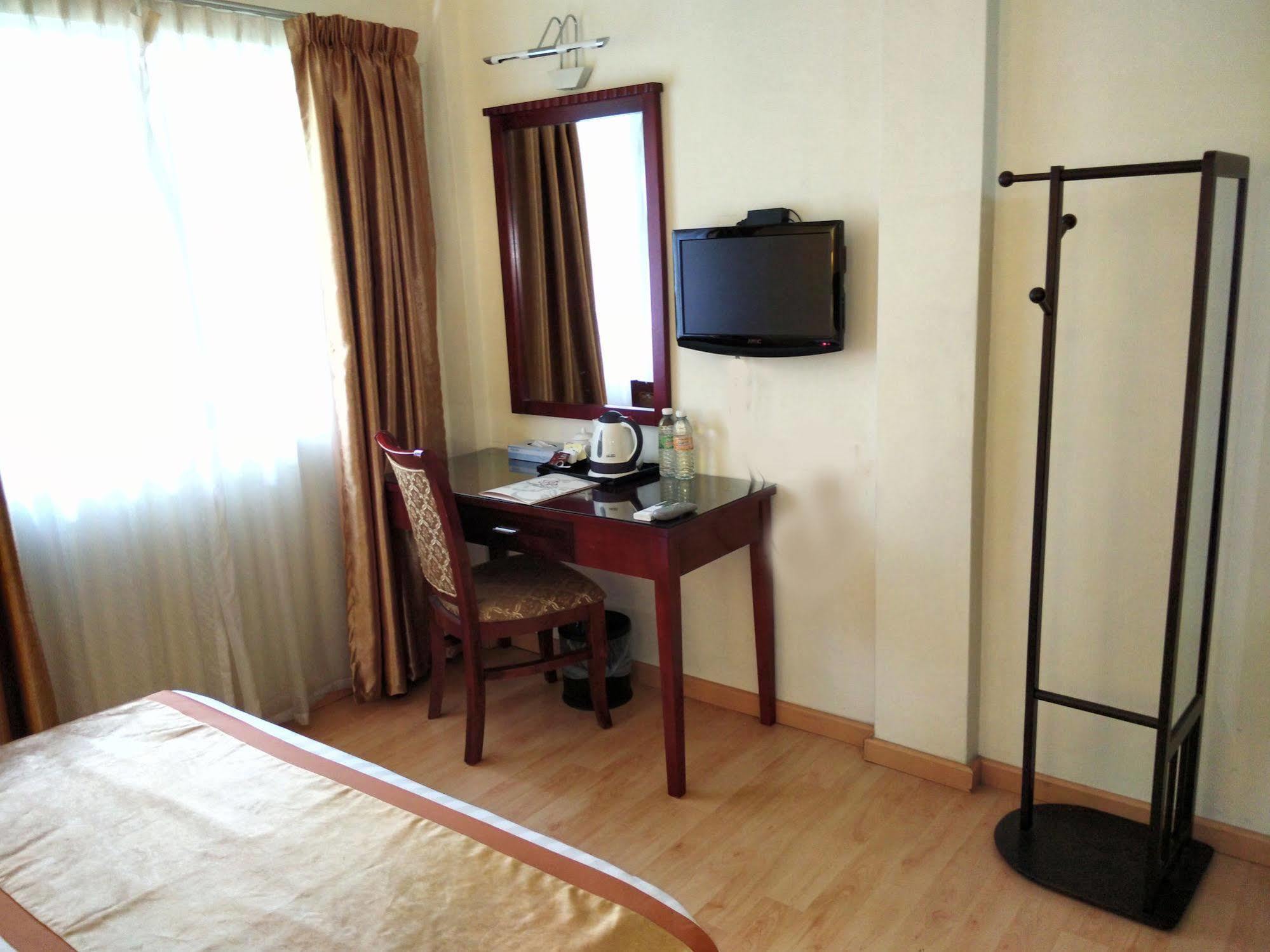 Capital O 89658 Bustani Hotel Jitra Kültér fotó